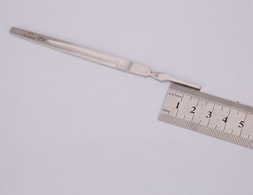 S32005-12 手术刀柄 7K# -12.5cm 2.jpg